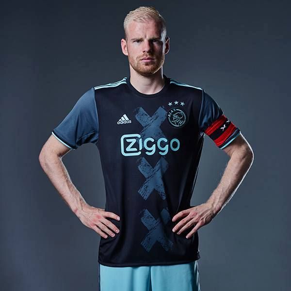 Ajax nieuw uitshirt 2016-2017